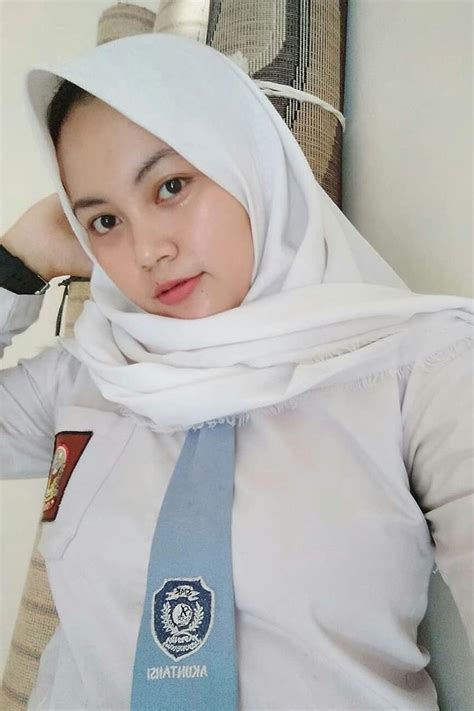 jilbab sma ngentot|Ngentot Rebecca Siswi SMA Bandung viral Pakai Baju Jilbab。